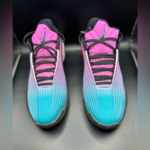 Nike G.T. Cut 3 Turbo (NEW) Men’s Sz 9.5 HV9918 900 (No Box Lid)